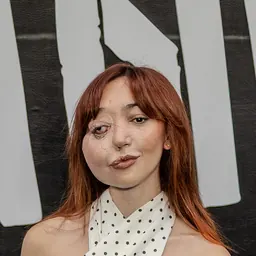 Portrait of Nikki Lilly