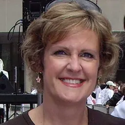 Portrait of Erin Davis