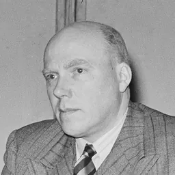 Portrait of Leif Sinding