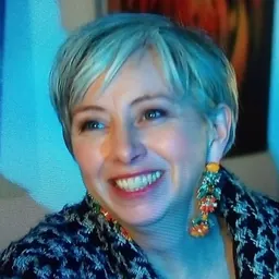 Portrait of Sarah Moyle