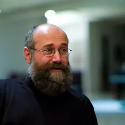 Portrait of Yochai Benkler