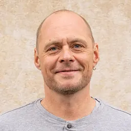 Portrait of Walter Salzburger
