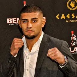 Portrait of Douglas Lima