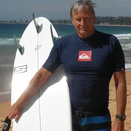 Portrait of Simon Anderson