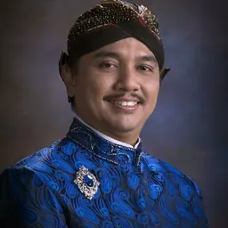 Portrait of Roy Suryo