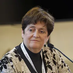 Portrait of Cheryl Phillips