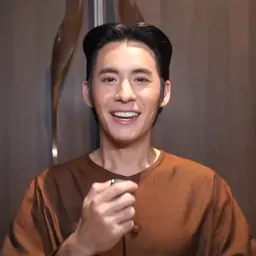 Portrait of Witsarut Himmarat