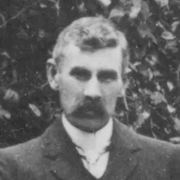 Portrait of Tom McLean