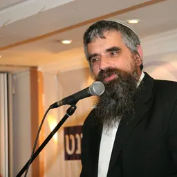 Portrait of Yuval Cherlow