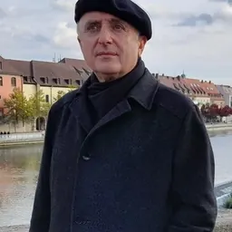 Portrait of Claus Kühnl