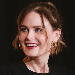 Portrait of Emily Deschanel