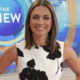 Portrait of Paula Faris