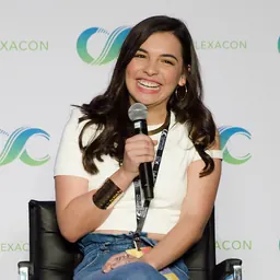 Portrait of Isabella Gomez