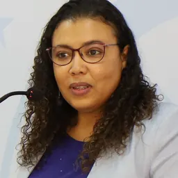 Portrait of Janine Lélis