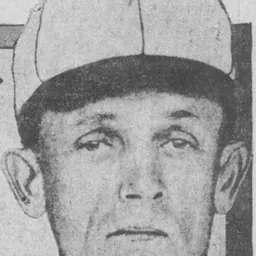 Portrait of Izzy Hoffman