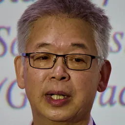 Portrait of Huang Yiping