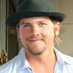Portrait of Zachary Knighton