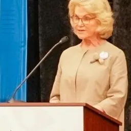 Portrait of Elaine Wynn