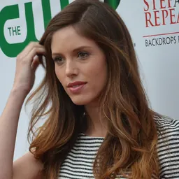 Portrait of Kayla Ewell