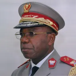 Portrait of Didier Etumba Longomba
