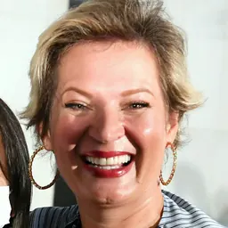 Portrait of Joice Hasselmann