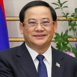 Portrait of Sonexay Siphandone