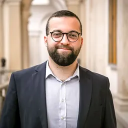 Portrait of Taylan Kurt