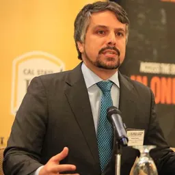 Portrait of Rodrigo Tavares
