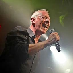 Portrait of Danny Bowes