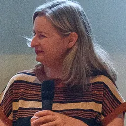 Portrait of Louise Candlish