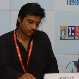 Portrait of Naved Aslam