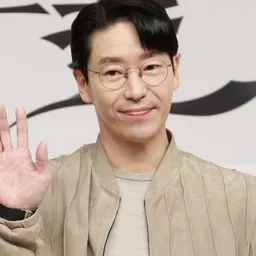 Portrait of Um Ki-joon