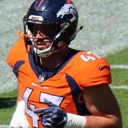 Portrait of Josey Jewell