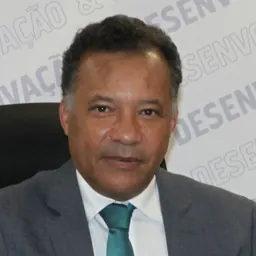 Portrait of Heraldo Pereira