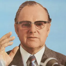 Portrait of Richard Stücklen