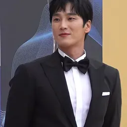 Portrait of Ahn Bo-hyun