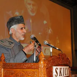 Portrait of Zareef Ahmad Zareef