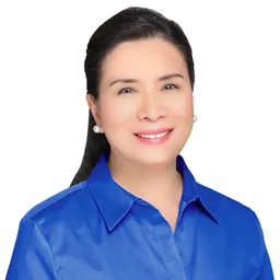 Portrait of Rebecca Ynares