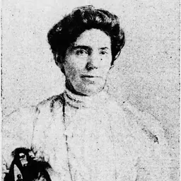 Portrait of Amanda Newton