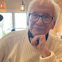 Portrait of Graham Diamond