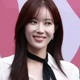 Portrait of Im Soo-hyang