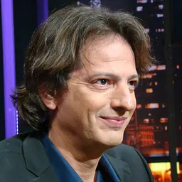 Portrait of Shay Stern