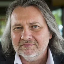 Portrait of Peter Schwerdtfeger