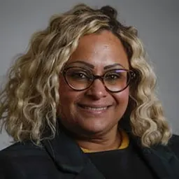 Portrait of Michelle Campbell