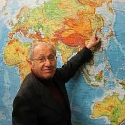 Portrait of Hellmut Stern