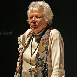 Portrait of Naomi Rosenblum