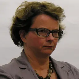 Portrait of Laura Kolbe