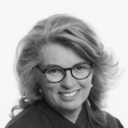 Portrait of Alison Bashford