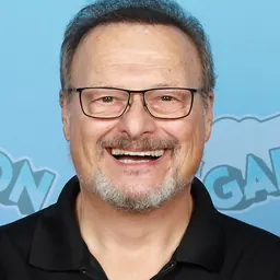 Portrait of Wayne Knight
