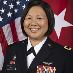 Portrait of Lisa J. Hou